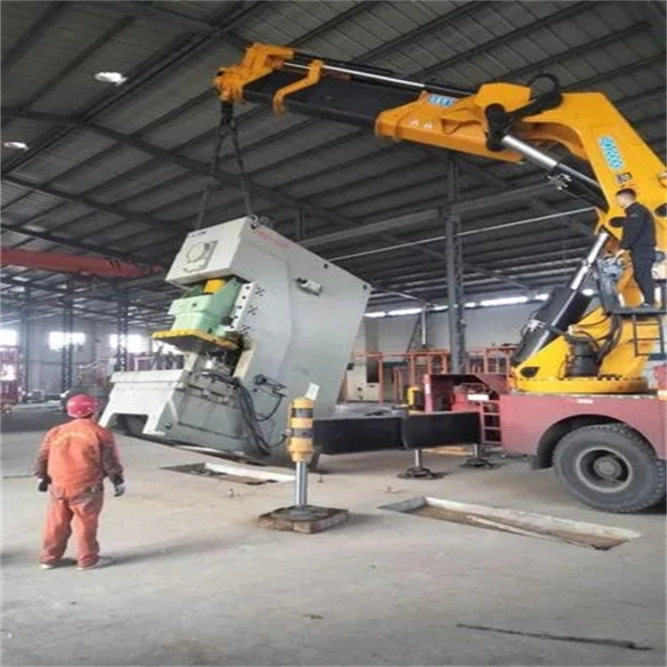 前锋80吨折臂吊车出租附近电话